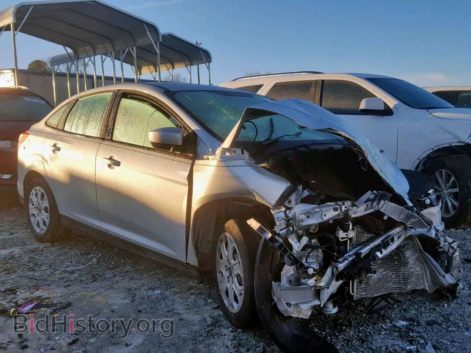 Photo 1FAHP3F27CL375157 - FORD FOCUS 2012