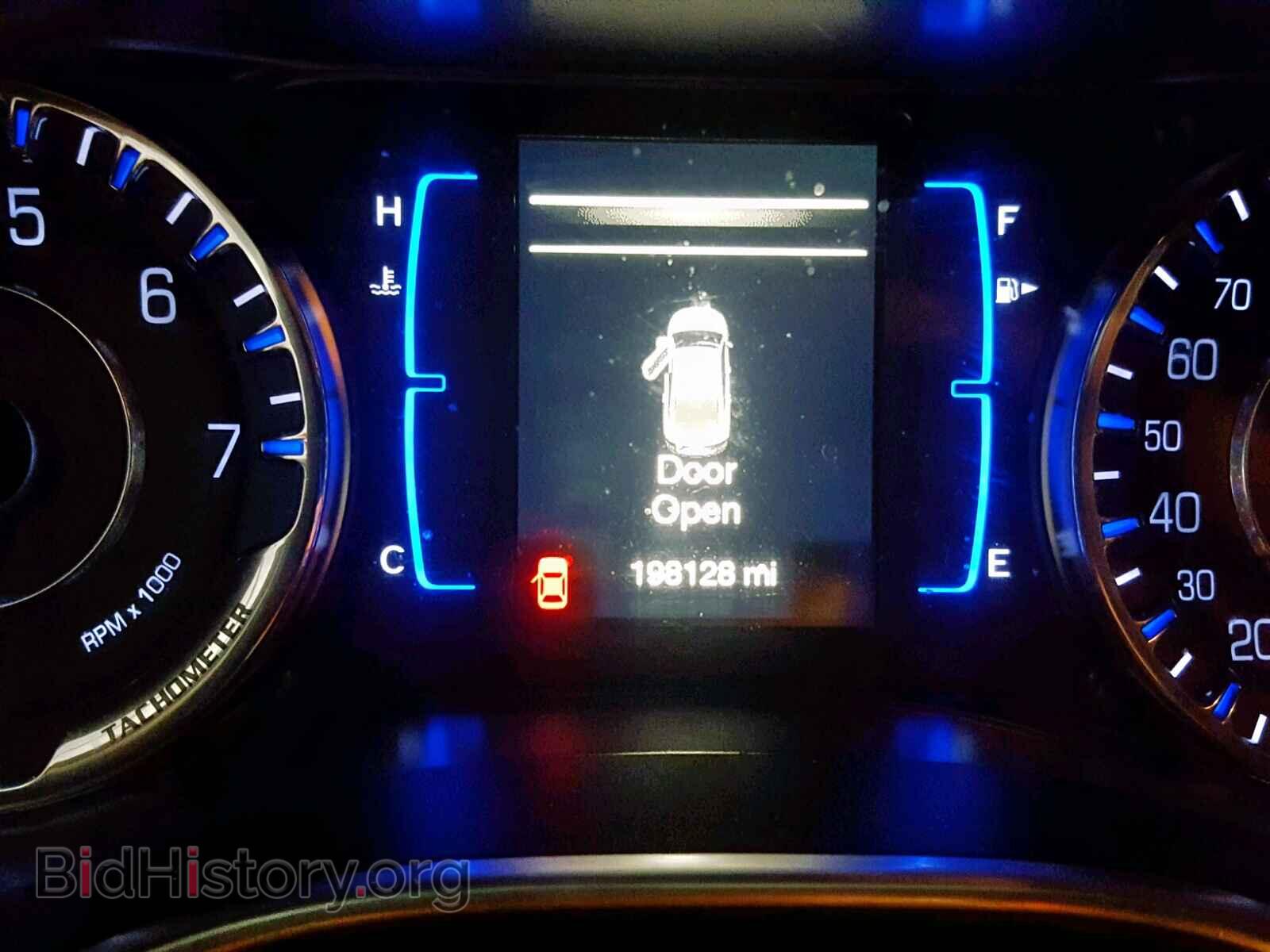 2016 CHRYSLER 200 - VIN: 1C3CCCAB4GN149759 - Photo 8