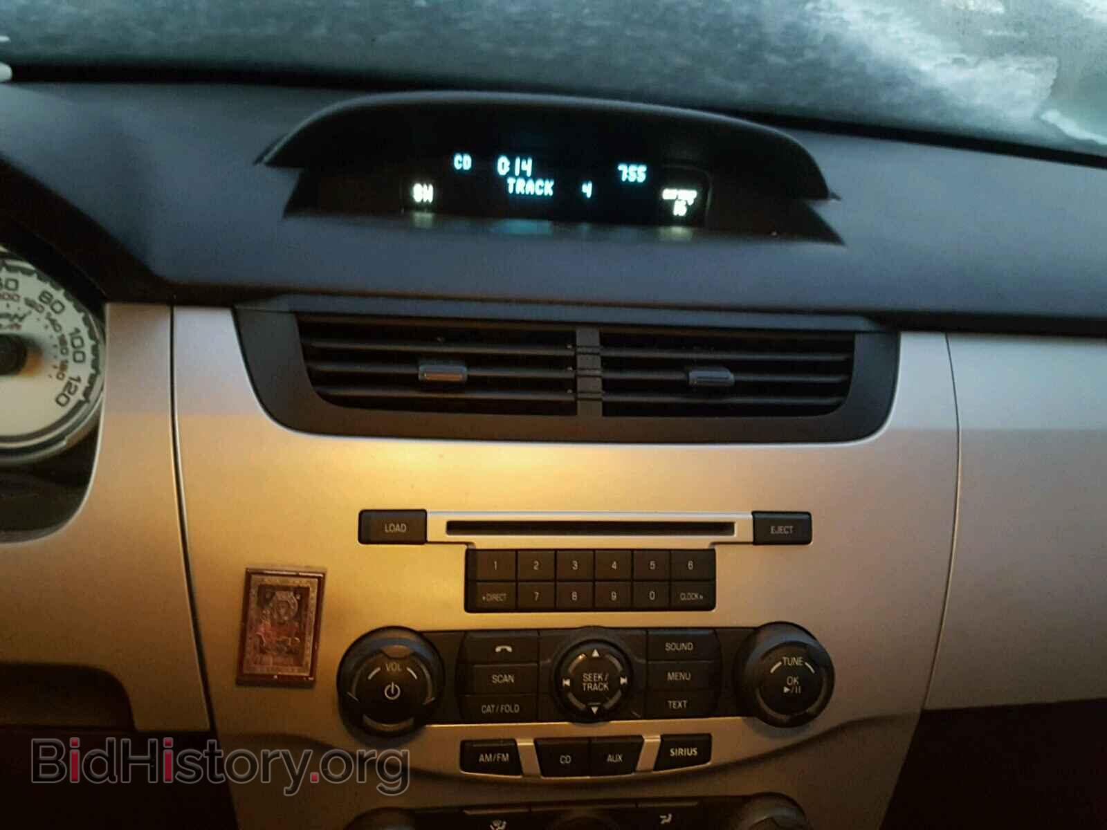 2010 FORD FOCUS - VIN: 1FAHP3GN6AW148403 - Photo 9