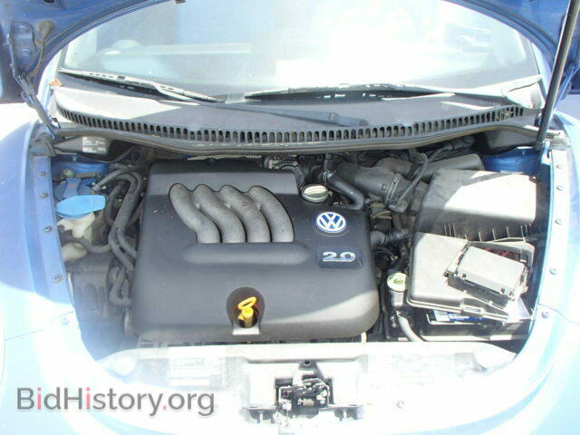 2000 VOLKSWAGEN BEETLE - VIN: 3VWCC21C3YM498886 - Фото 7