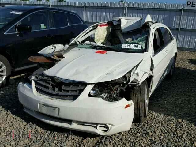 2010 CHRYSLER SEBRING - VIN: 1C3CC5FD3AN190770 - Фото 2