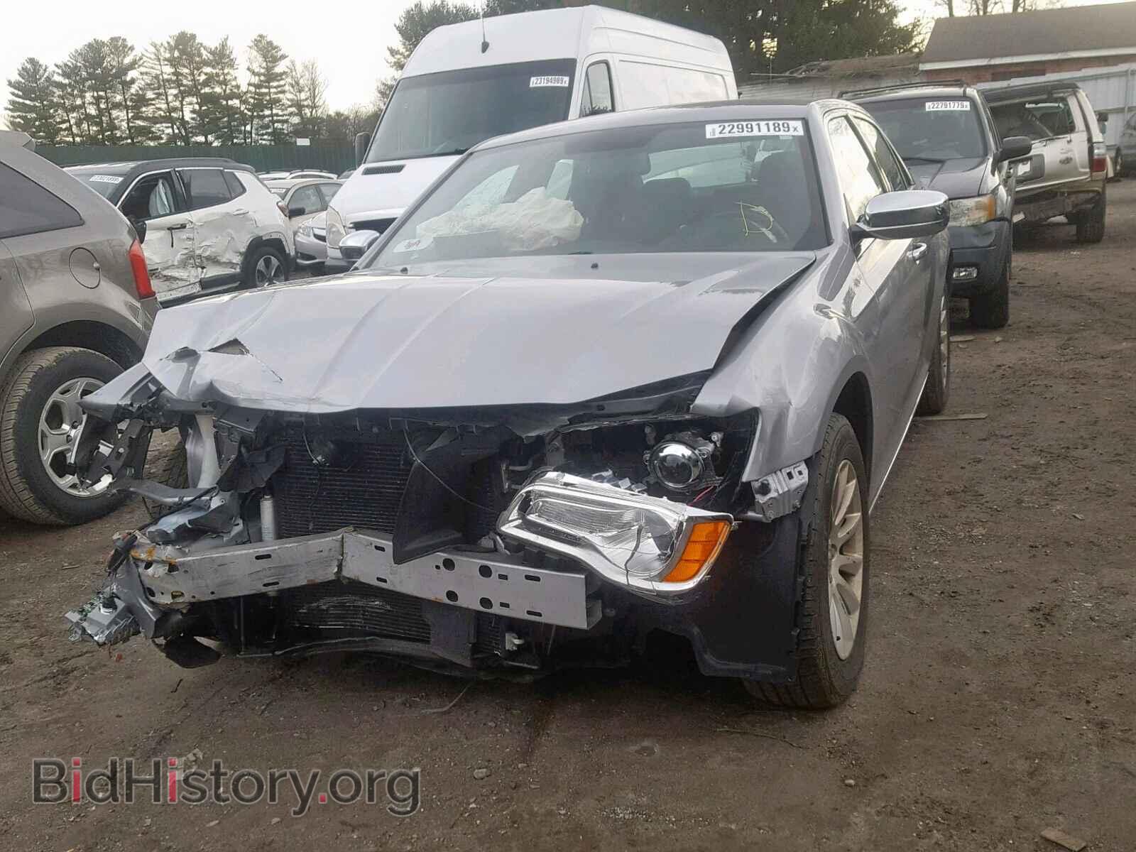 2011 CHRYSLER 300 - VIN: 2C3CA4CG4BH522336 - Фото 2