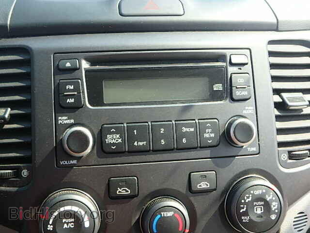 2007 KIA OPTIMA - VIN: KNAGE123675096272 - Фото 9