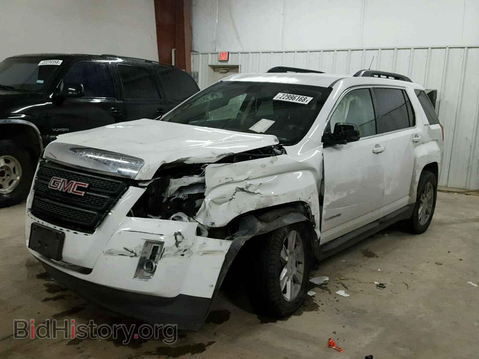 2011 GMC TERRAIN - VIN: 2CTALMEC3B6440458 - Photo 2