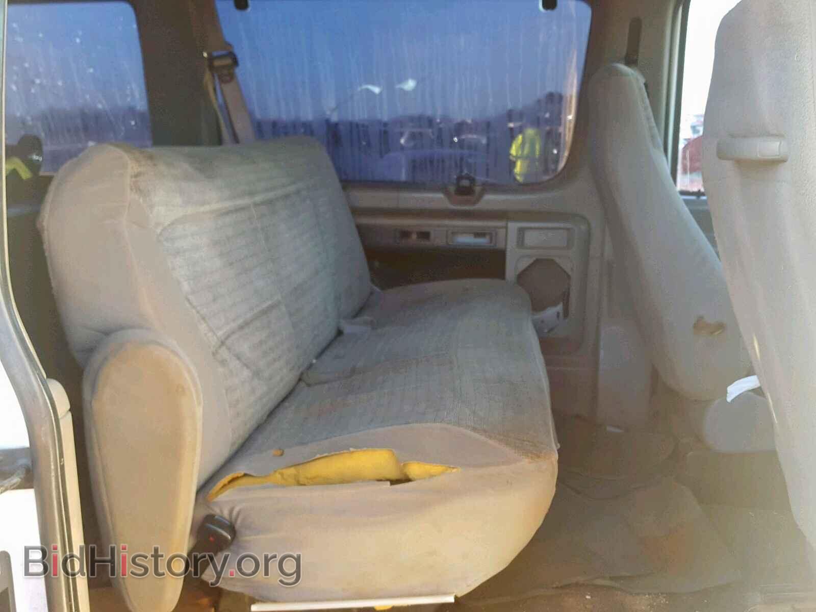 2000 FORD ECONOLINE - VIN: 1FBSS31L7YHA77110 - Photo 6