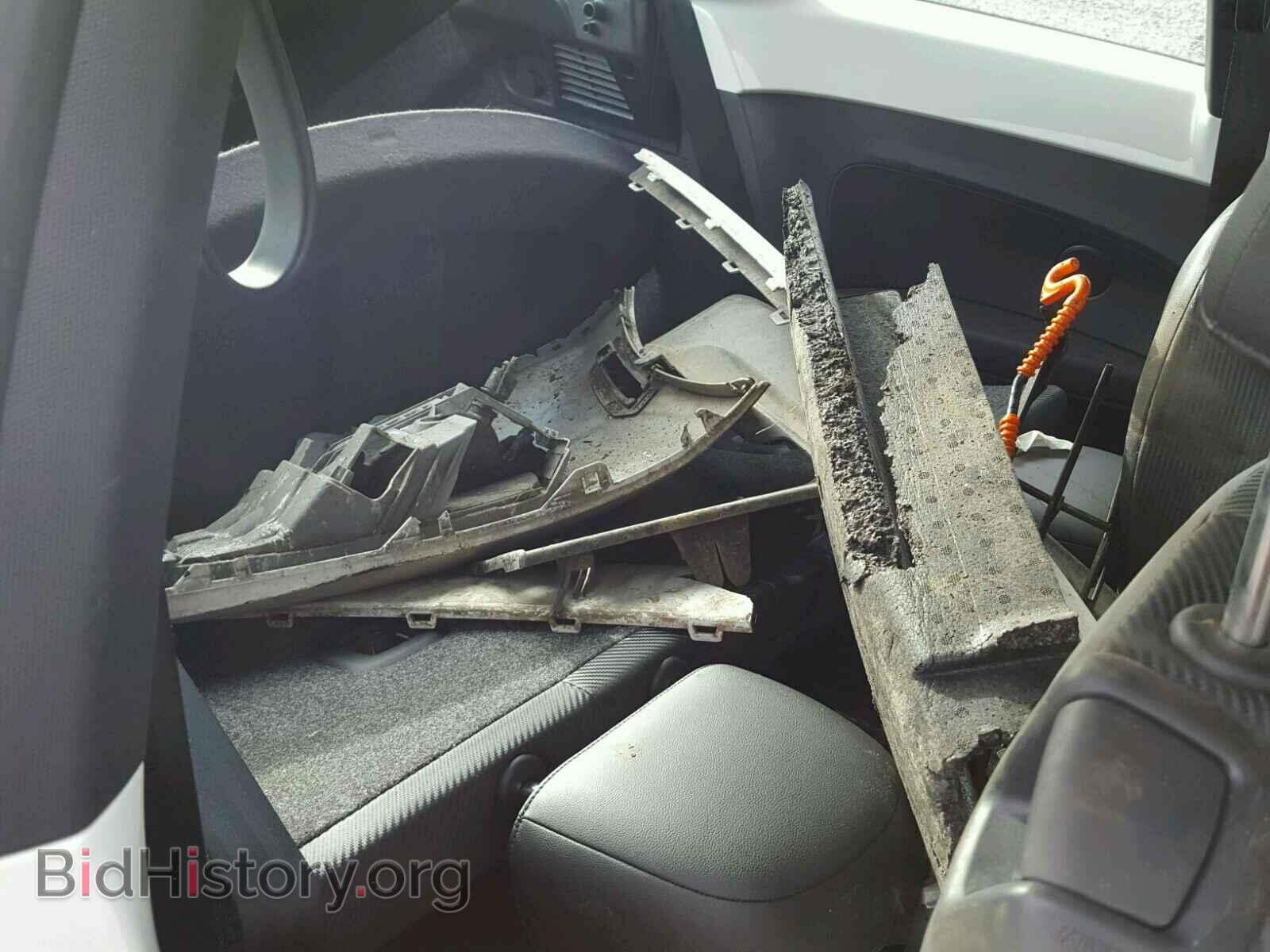 2012 VOLKSWAGEN BEETLE - VIN: 3VWJP7AT3CM661098 - Фото 6