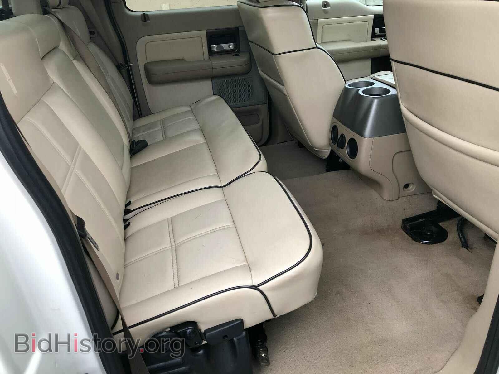 2006 LINCOLN MARK LT - VIN: 5LTPW18596FJ21499 - Photo 8