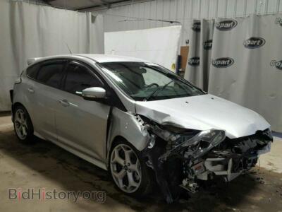 2014 Ford FOCUS Focus ST, серебристый — VIN 1FADP3L94EL418615, Copart