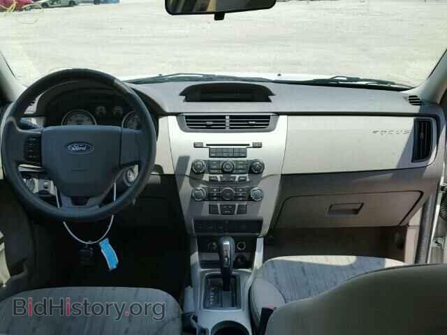 2009 FORD FOCUS - VIN: 1FAHP35N29W206117 - Фото 9