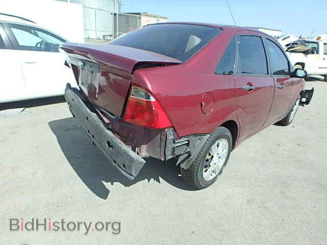 2007 FORD FOCUS - VIN: 1FAHP34N37W151093 - Photo 4