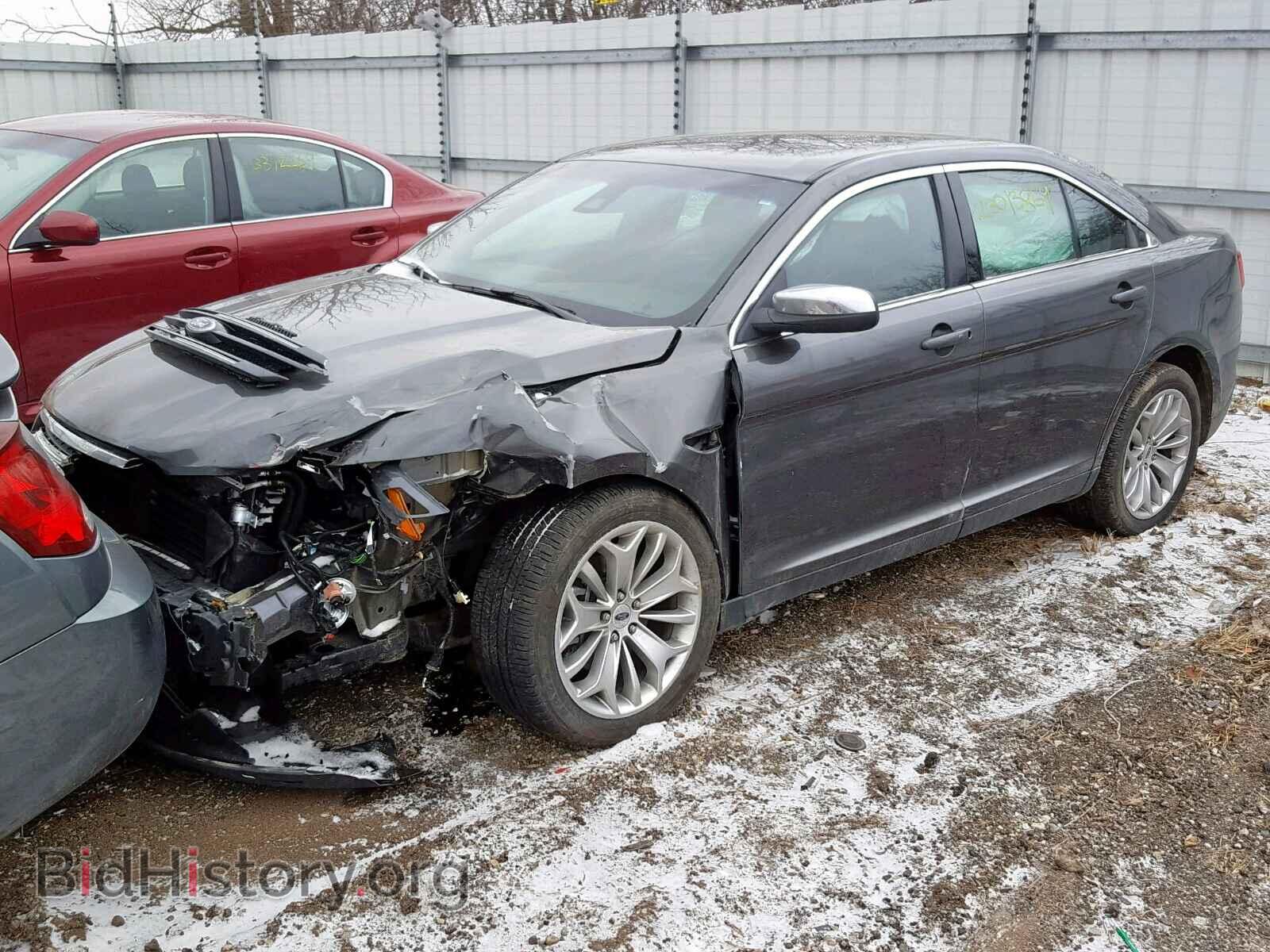 2018 FORD TAURUS - VIN: 1FAHP2F81JG132111 - Фото 2