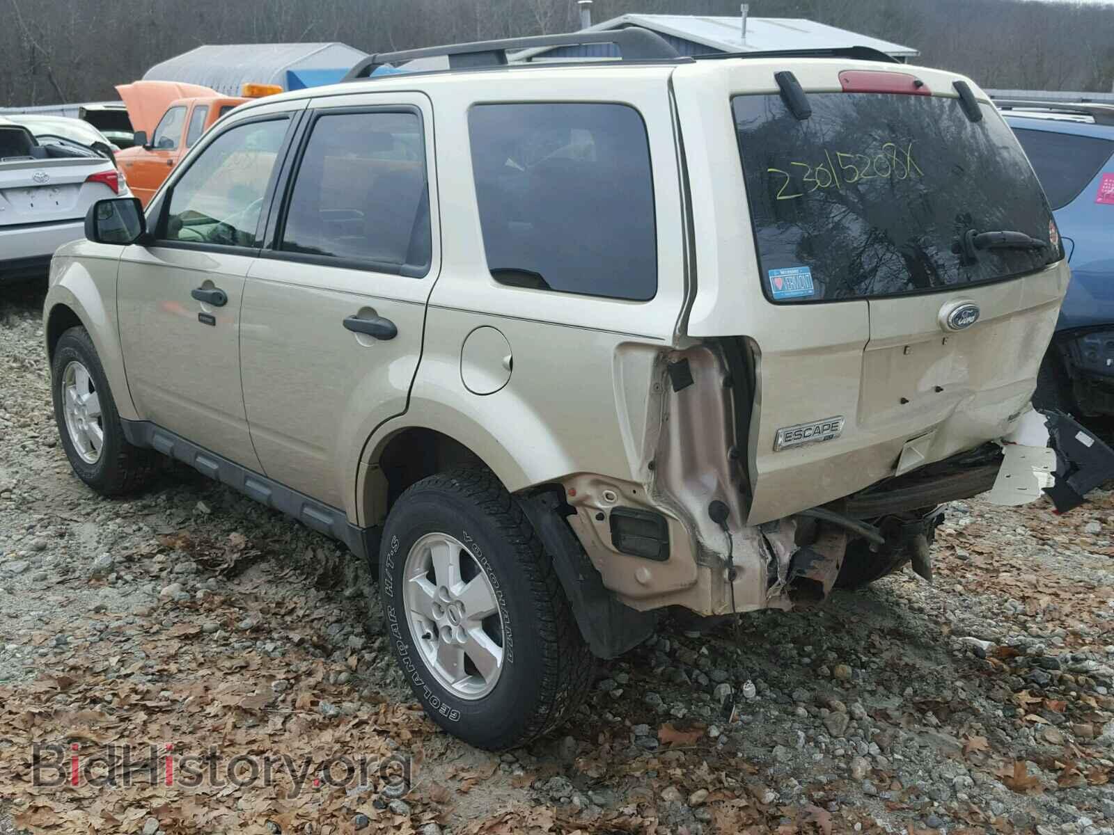 2011 FORD ESCAPE - VIN: 1FMCU9D78BKA44716 - Photo 3