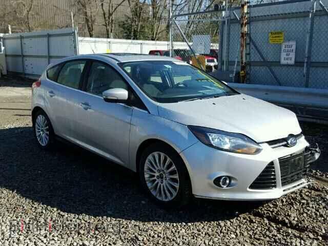 Photo 1FAHP3N23CL303342 - FORD FOCUS 2012