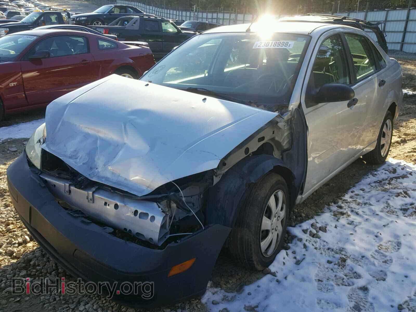 2007 FORD FOCUS - VIN: 1FAFP34N67W114157 - Фото 2