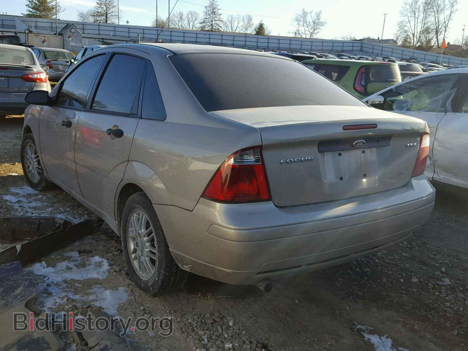 2006 FORD FOCUS - VIN: 1FAFP34N76W107801 - Фото 3