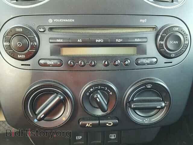 2010 VOLKSWAGEN BEETLE - VIN: 3VWPG3AG2AM012220 - Фото 9