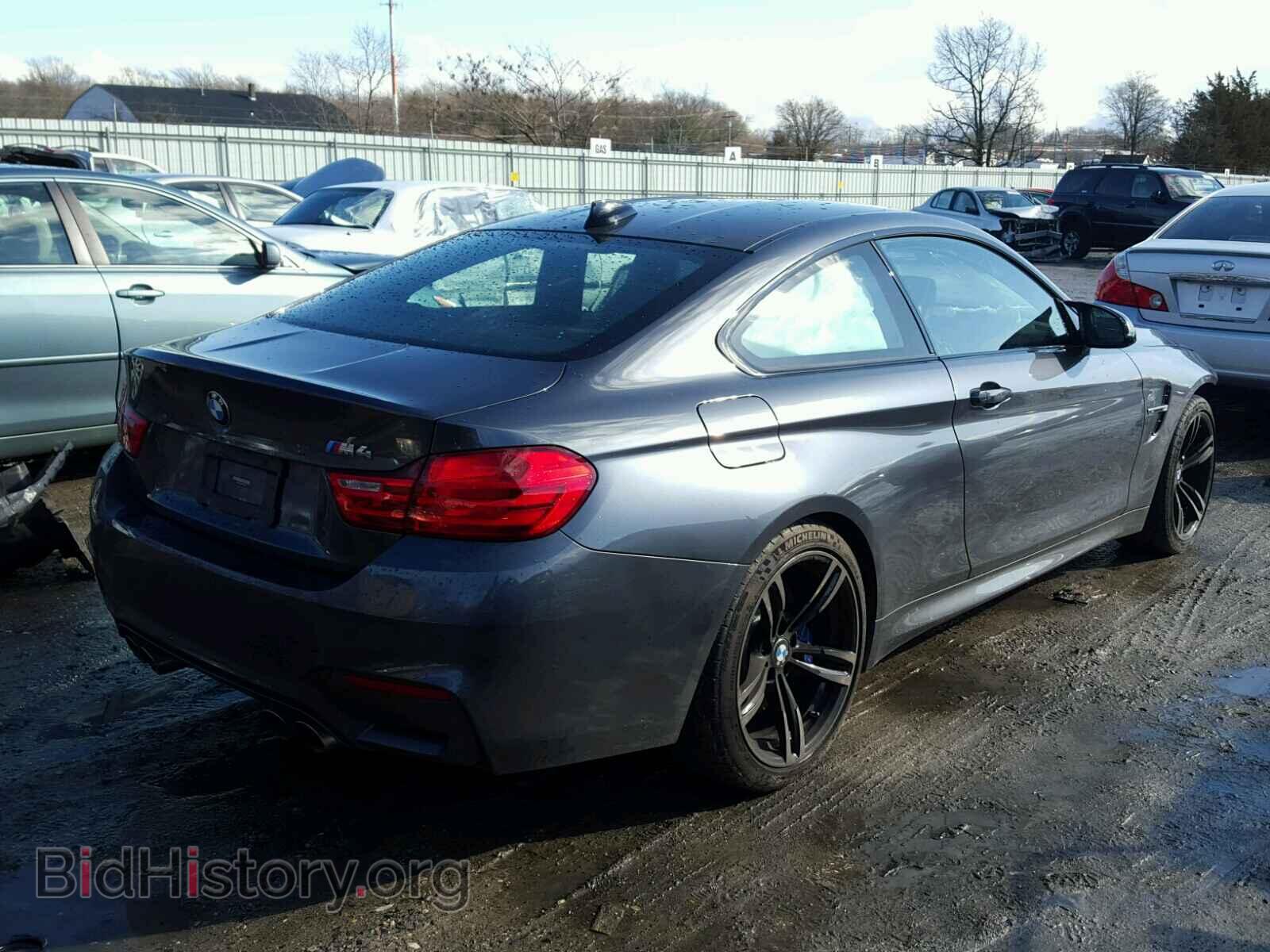 2015 BMW M4 - VIN: WBS3R9C54FK334746 - Фото 4