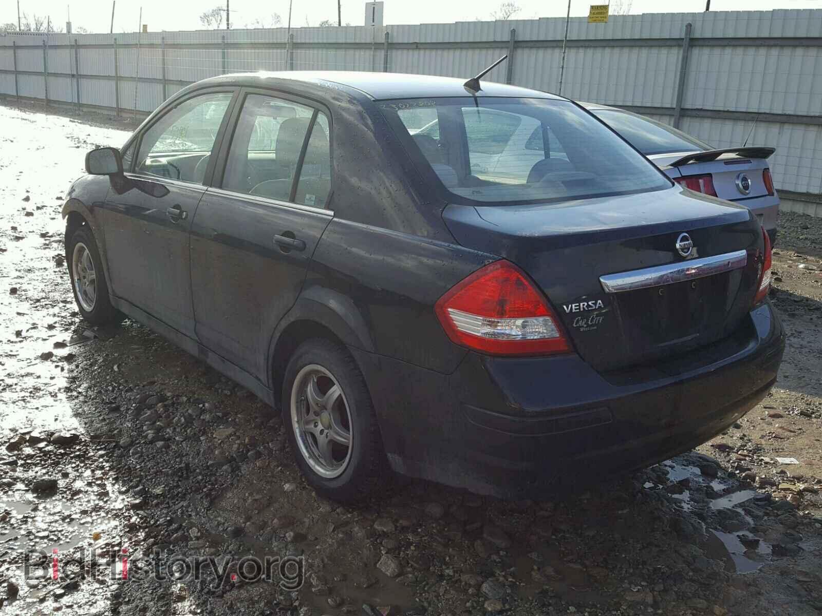 2008 NISSAN VERSA - VIN: 3N1BC11E88L354236 - Фото 3