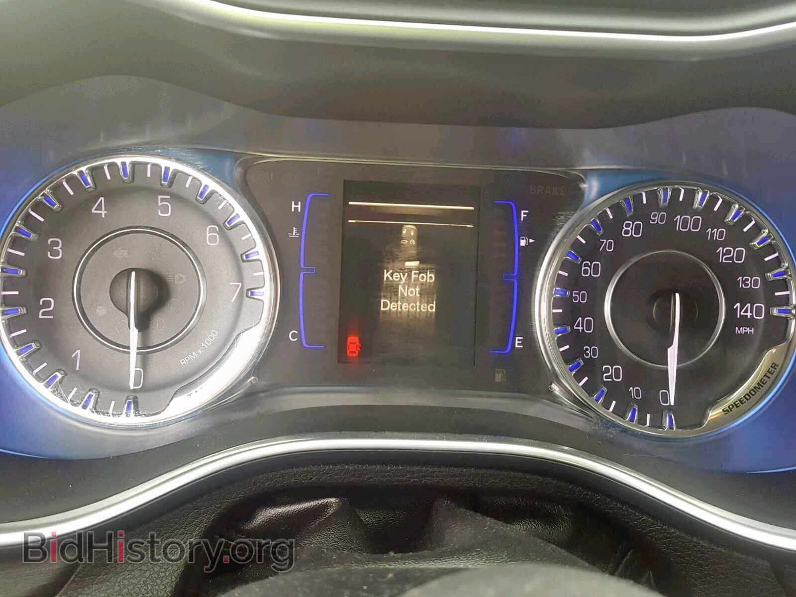 2016 CHRYSLER 200 - VIN: 1C3CCCABXGN164847 - Фото 8