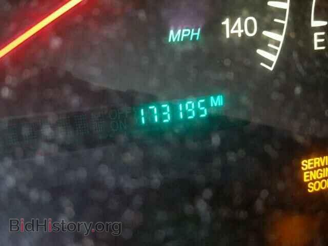2002 CADILLAC DEVILLE - VIN: 1G6KF57932U290659 - Photo 8