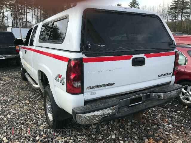 2005 CHEVROLET SILVERADO - VIN: 1GCHK29245E279119 - Фото 3