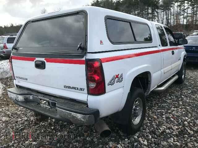 2005 CHEVROLET SILVERADO - VIN: 1GCHK29245E279119 - Фото 4