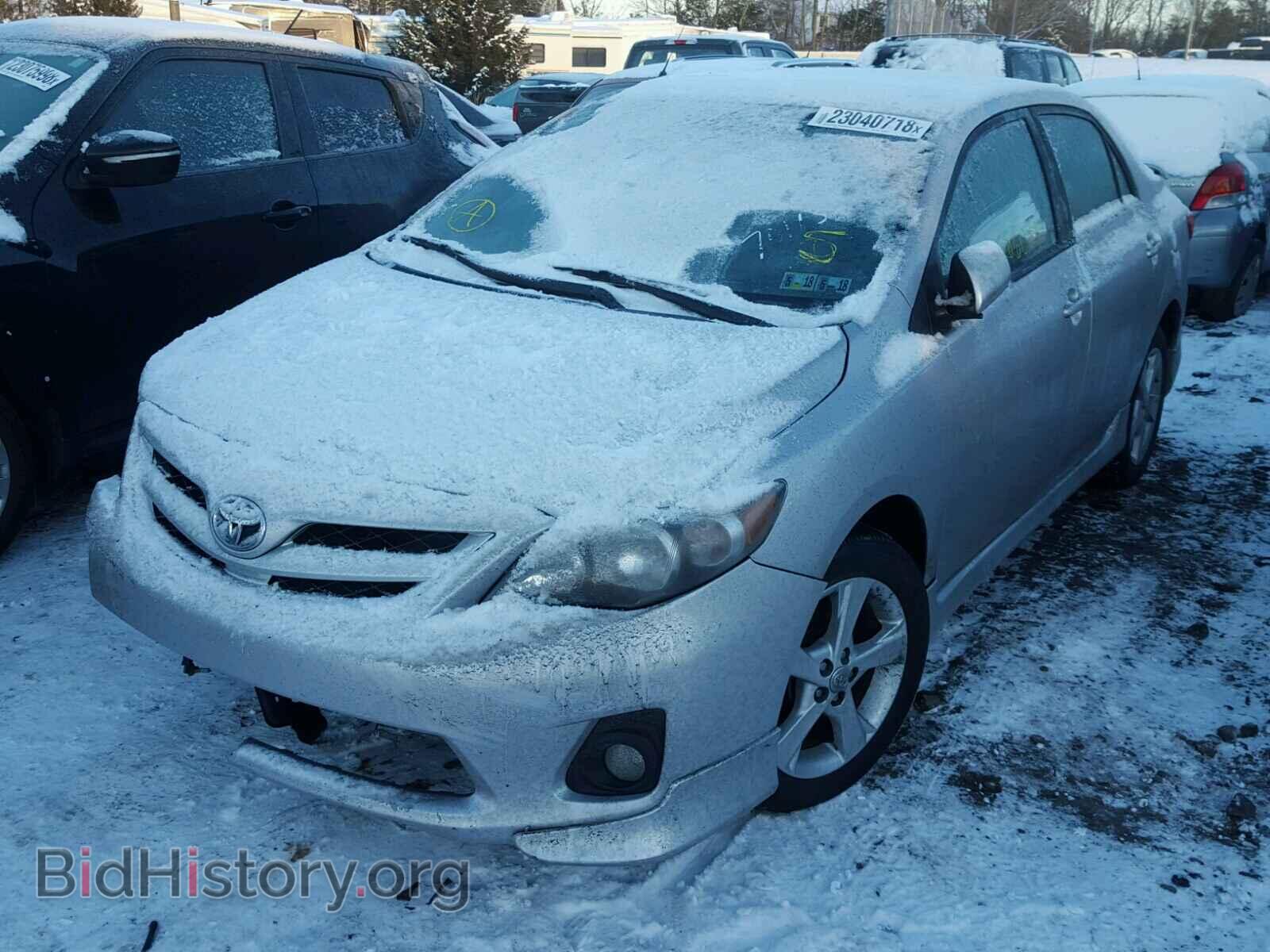 2011 TOYOTA COROLLA BA - VIN: 2T1BU4EE7BC701135 - Фото 2