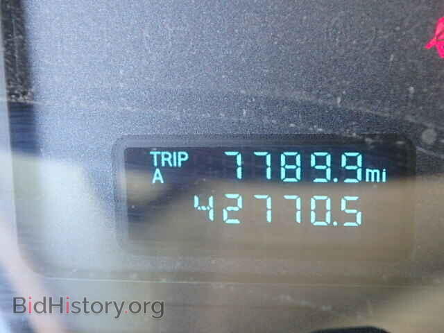 2011 MAZDA TRIBUTE - VIN: 4F2CY0C75BKM02909 - Фото 8
