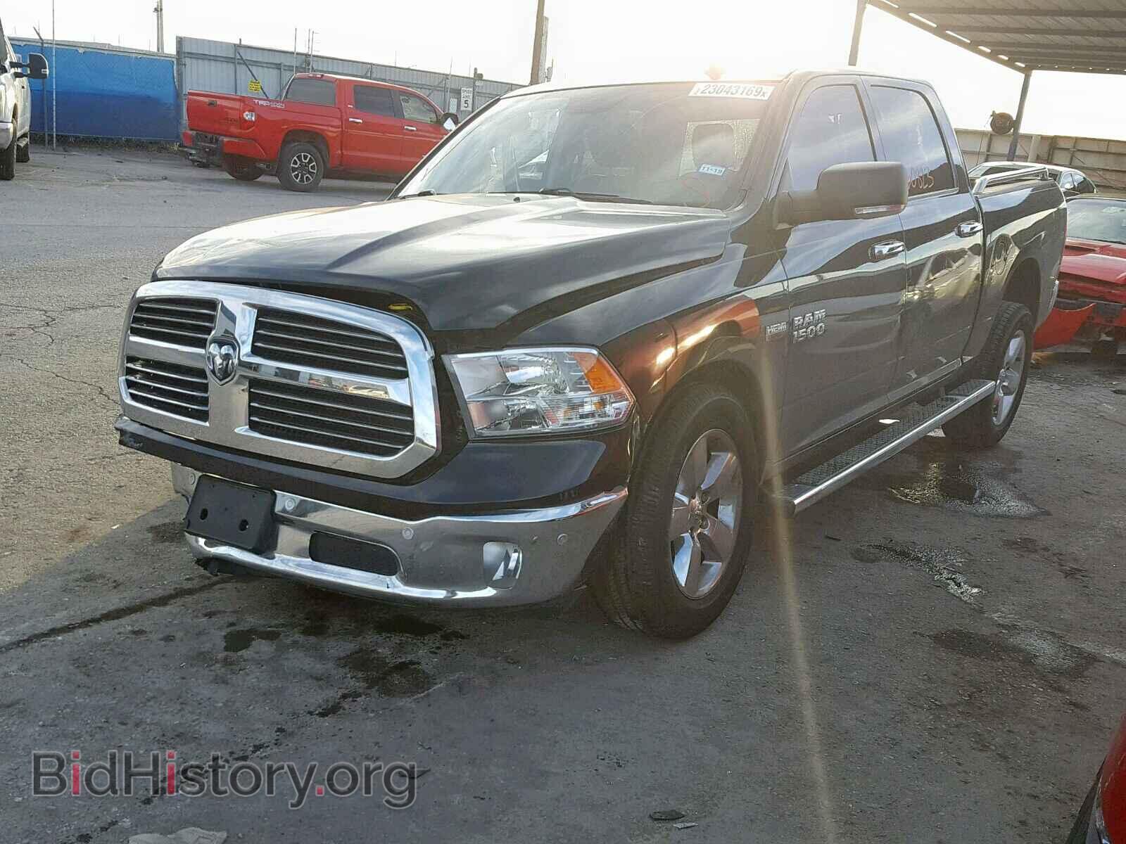 2016 RAM 1500 SLT - VIN: 3C6RR6LT5GG321955 - Фото 2