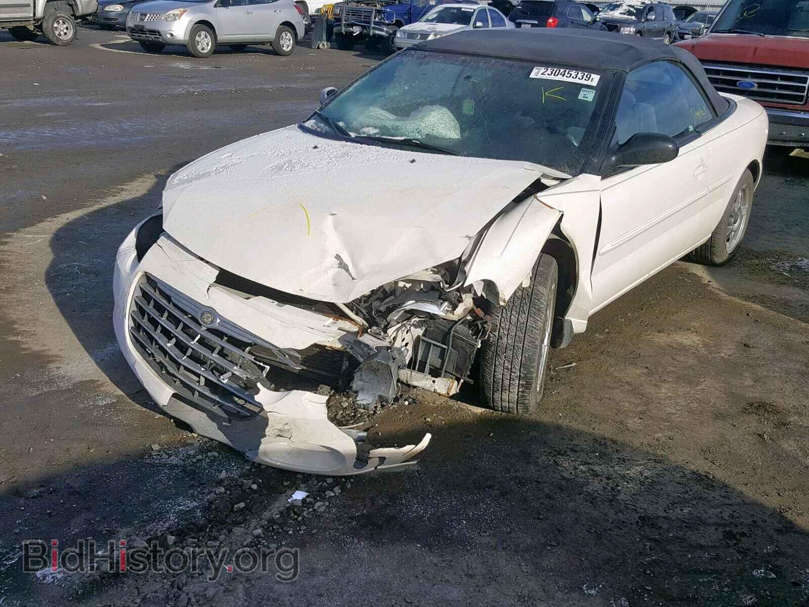 2005 CHRYSLER SEBRING - VIN: 1C3EL45X75N640344 - Фото 2