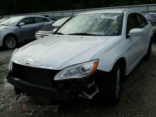 2013 CHRYSLER 200 - VIN: 1C3CCBAB0DN669365 - Фото 2