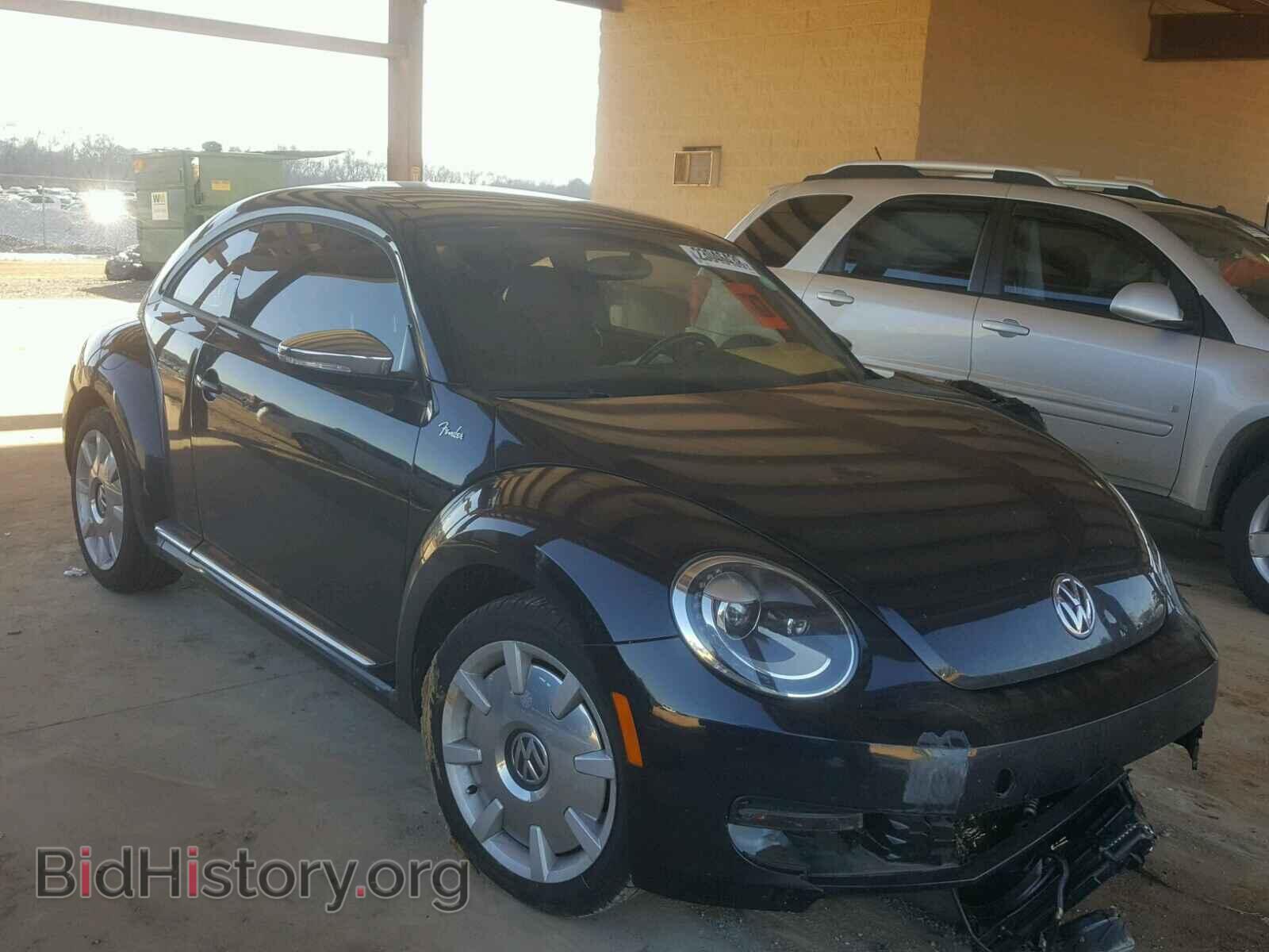 Photo 3VWJX7AT6DM647472 - VOLKSWAGEN BEETLE 2013