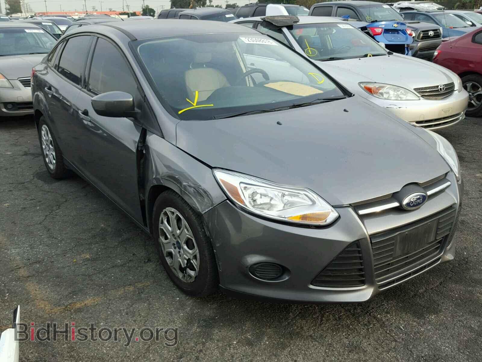 Photo 1FAHP3F29CL207083 - FORD FOCUS 2012