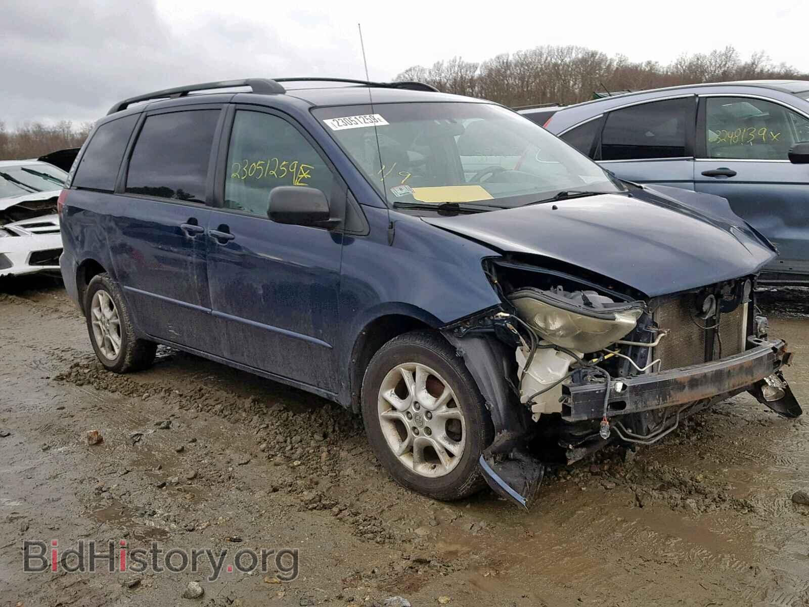 Photo 5TDBA23C04S027287 - TOYOTA SIENNA LE 2004