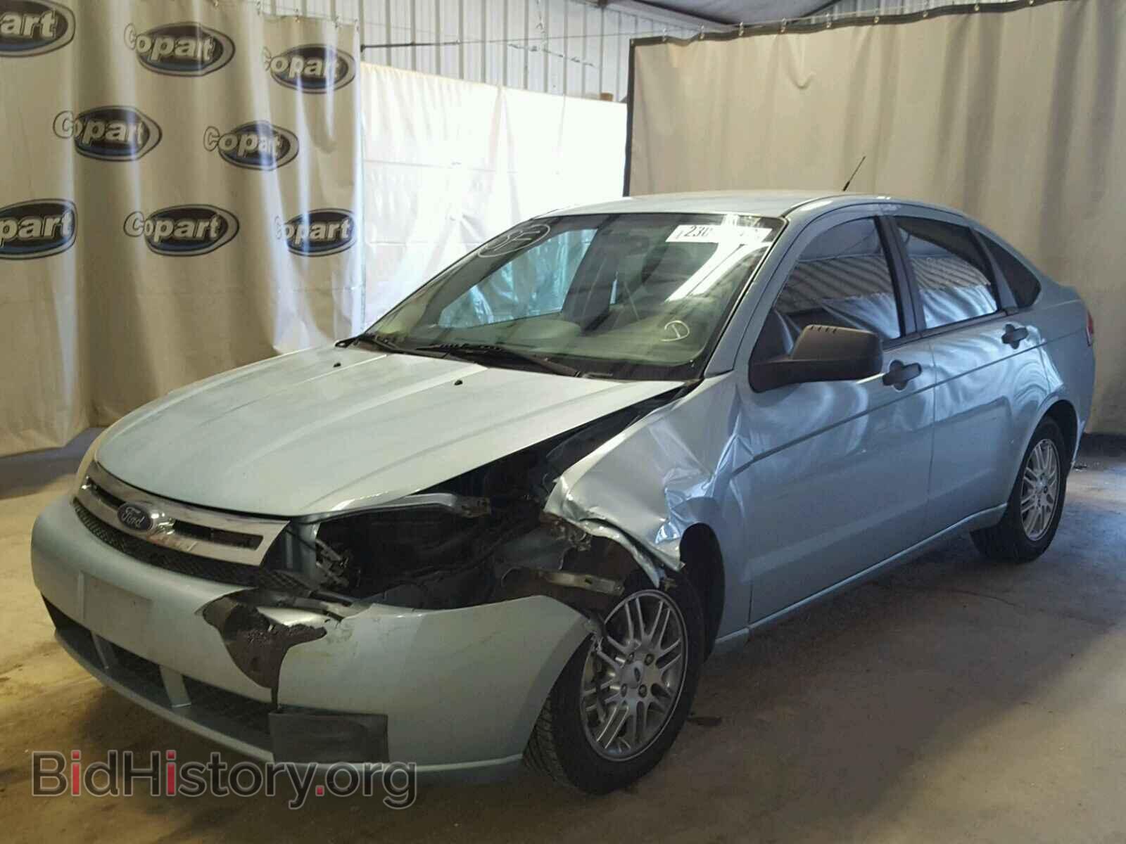 2009 FORD FOCUS - VIN: 1FAHP35NX9W153795 - Фото 2