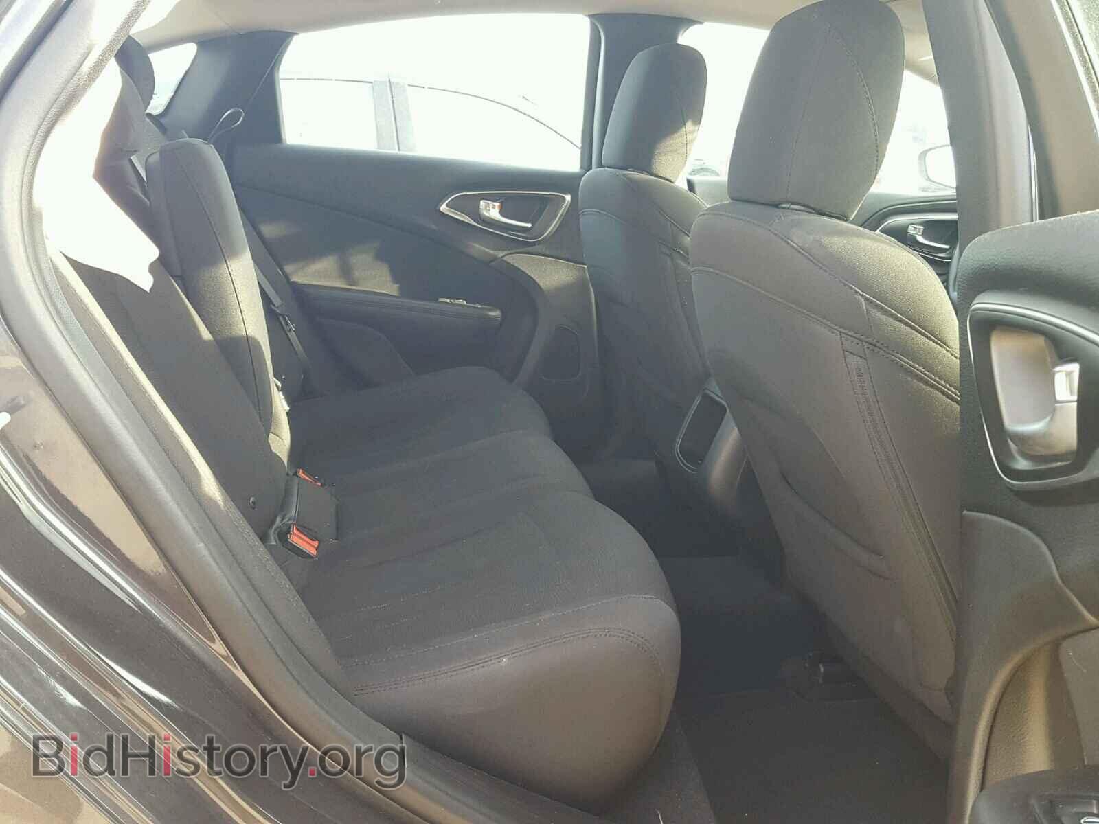 2016 CHRYSLER 200 - VIN: 1C3CCCAB9GN136666 - Фото 6