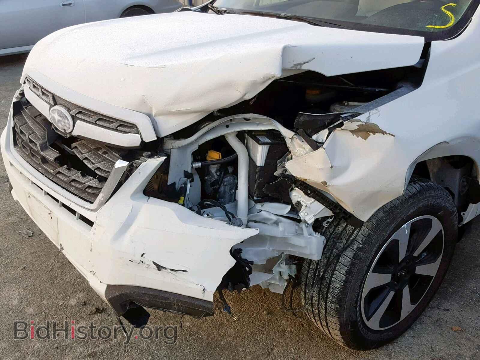 2017 SUBARU FORESTER - VIN: JF2SJAGC7HH526605 - Фото 9