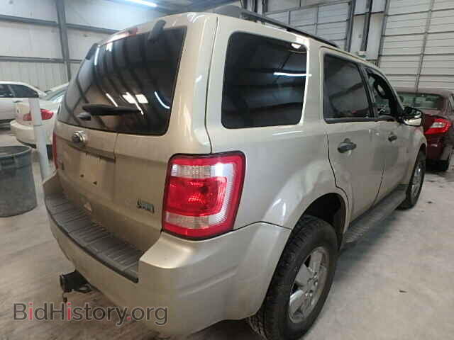 2011 FORD ESCAPE - VIN: 1FMCU0DGXBKB33621 - Фото 4