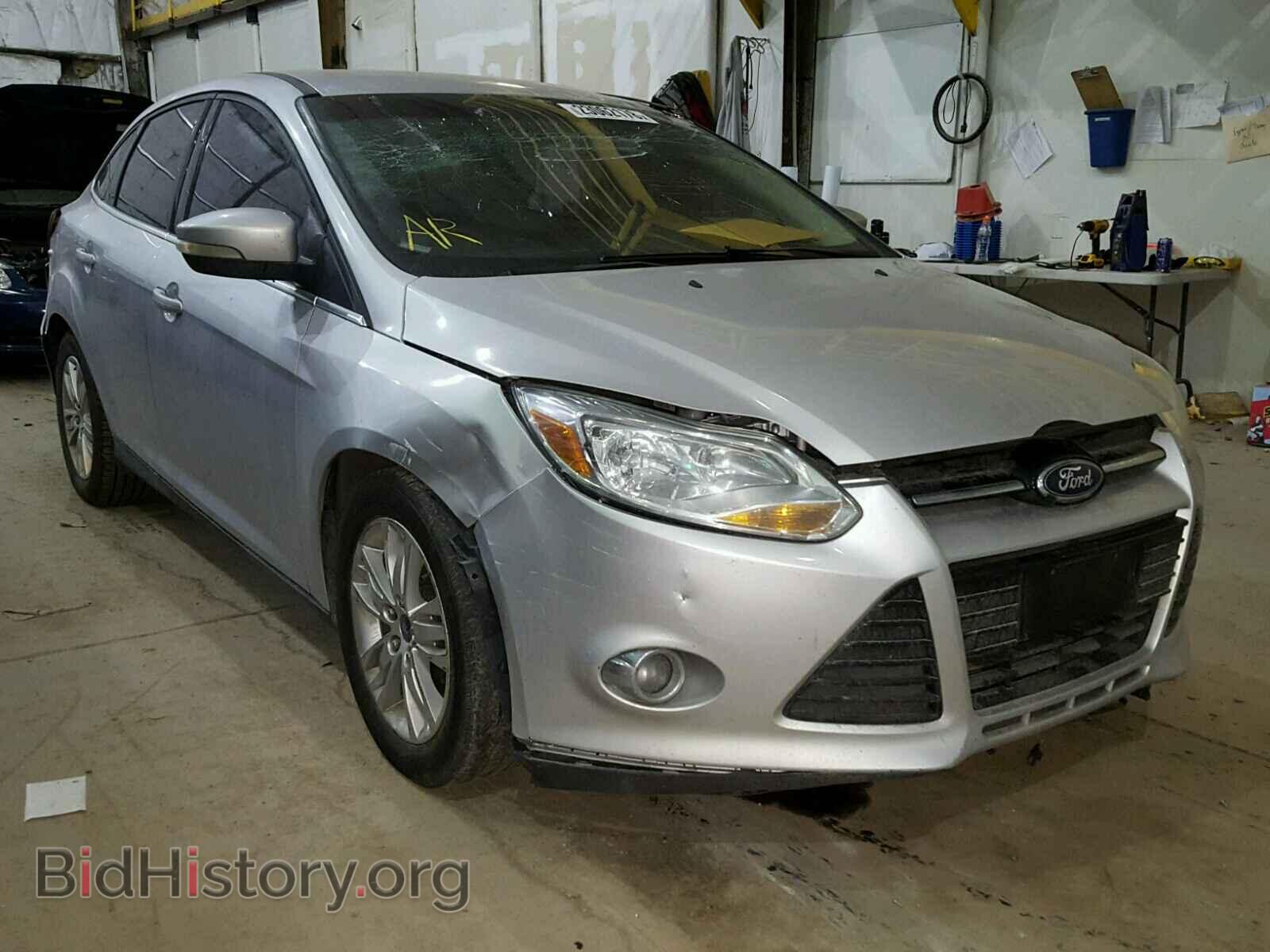 Photo 1FAHP3H27CL367878 - FORD FOCUS 2012
