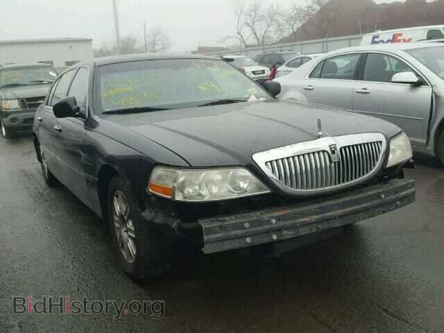 Photo 2LNHM84W88X654080 - LINCOLN TOWNCAR 2008