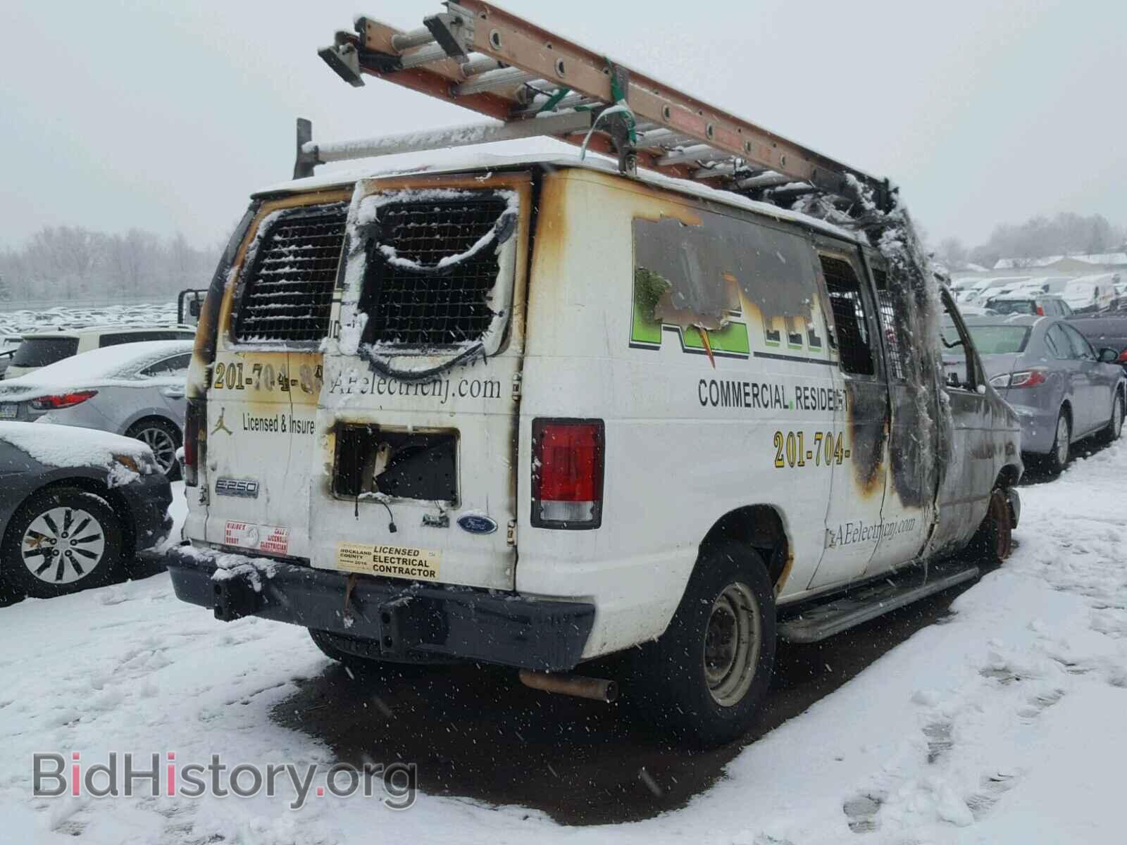 2009 FORD ECONOLINE - VIN: 1FTNE24W09DA36875 - Photo 4