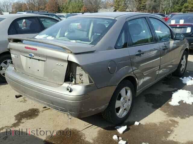 2005 FORD FOCUS - VIN: 1FAFP34N75W167723 - Фото 4