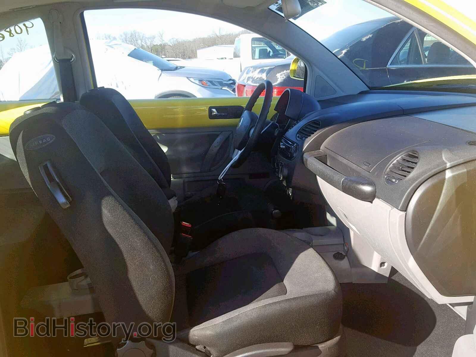 2000 VOLKSWAGEN BEETLE - VIN: 3VWCA21C8YM440178 - Фото 5