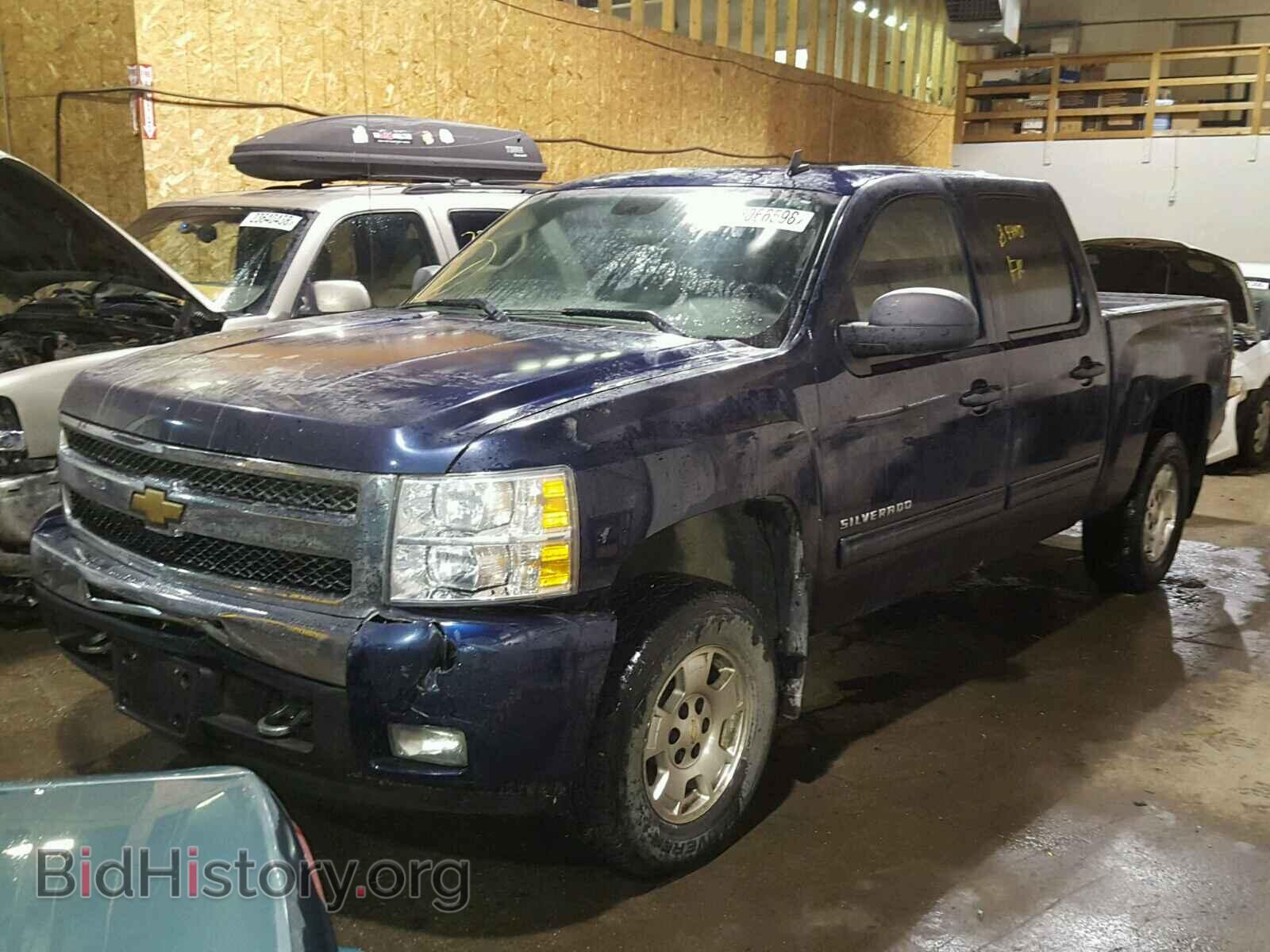2011 CHEVROLET SILVERADO - VIN: 1GCPKSE31BF209075 - Фото 2