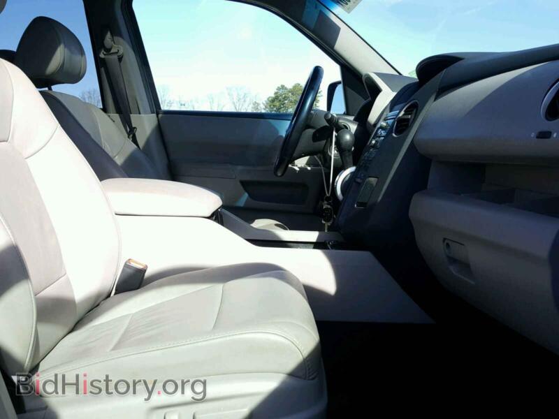 2010 Honda PILOT (VIN 5FNYF4H68AB025975) — photo 5 of 10
