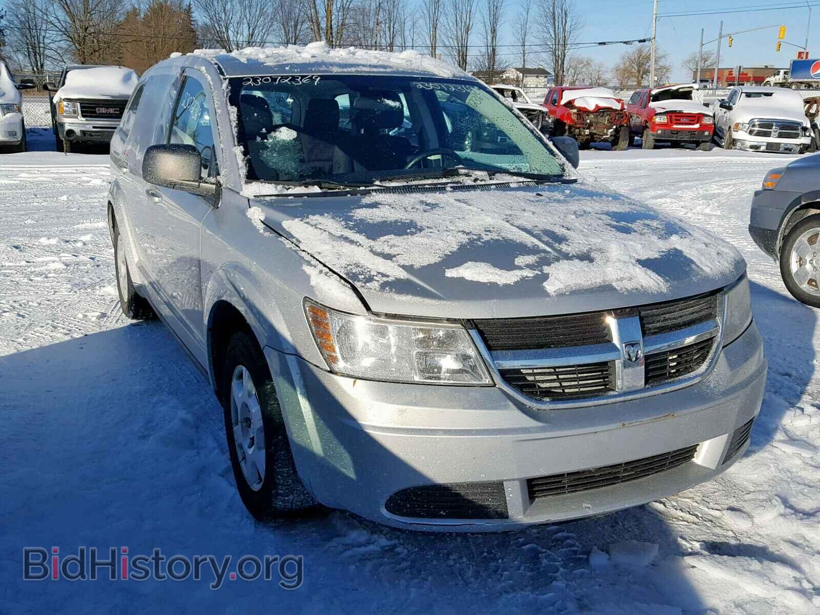 Фотография 3D4PG4FB9AT194545 - DODGE JOURNEY SE 2010