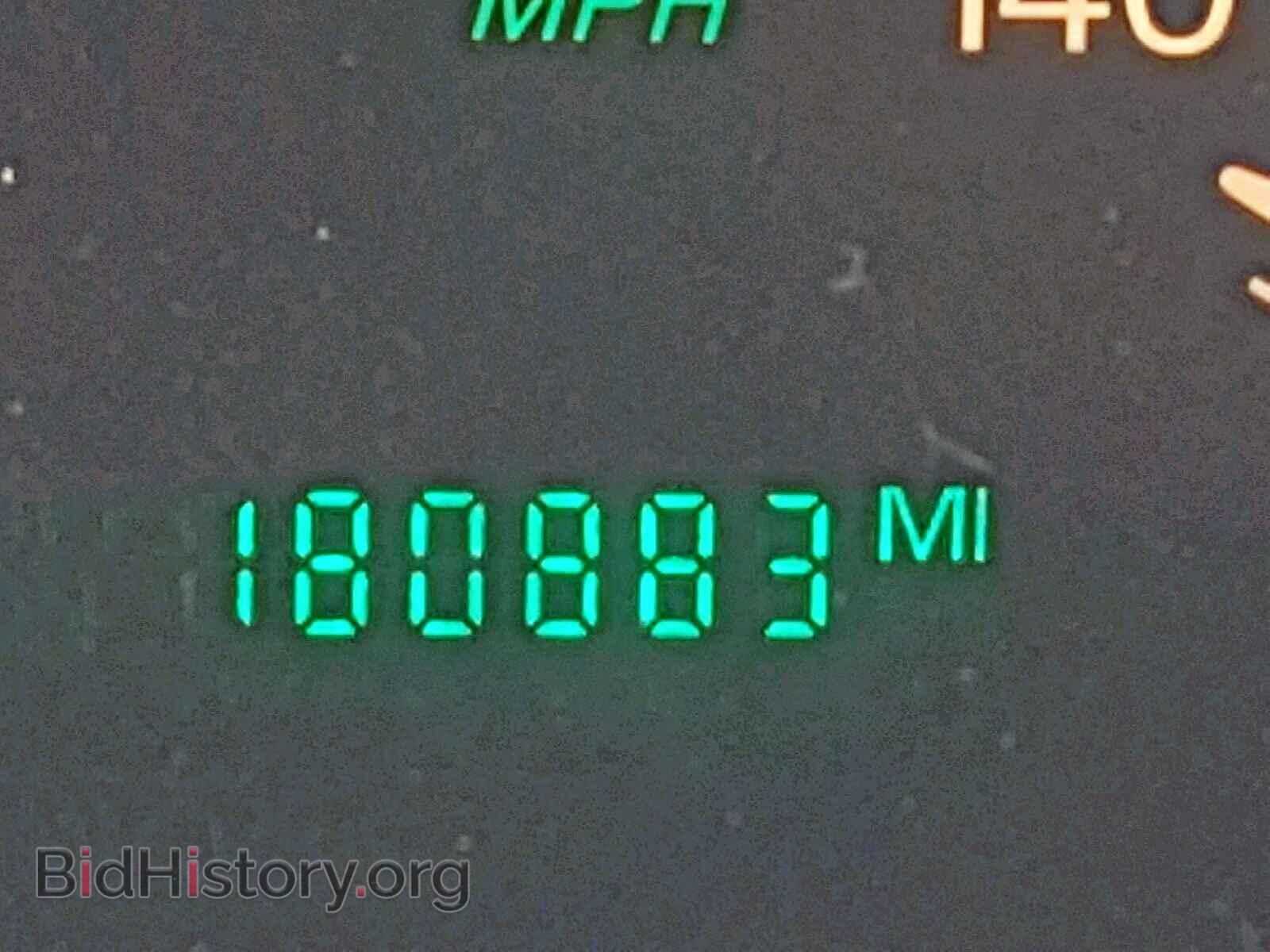 2001 CADILLAC DEVILLE - VIN: 1G6KF57981U266355 - Фото 8
