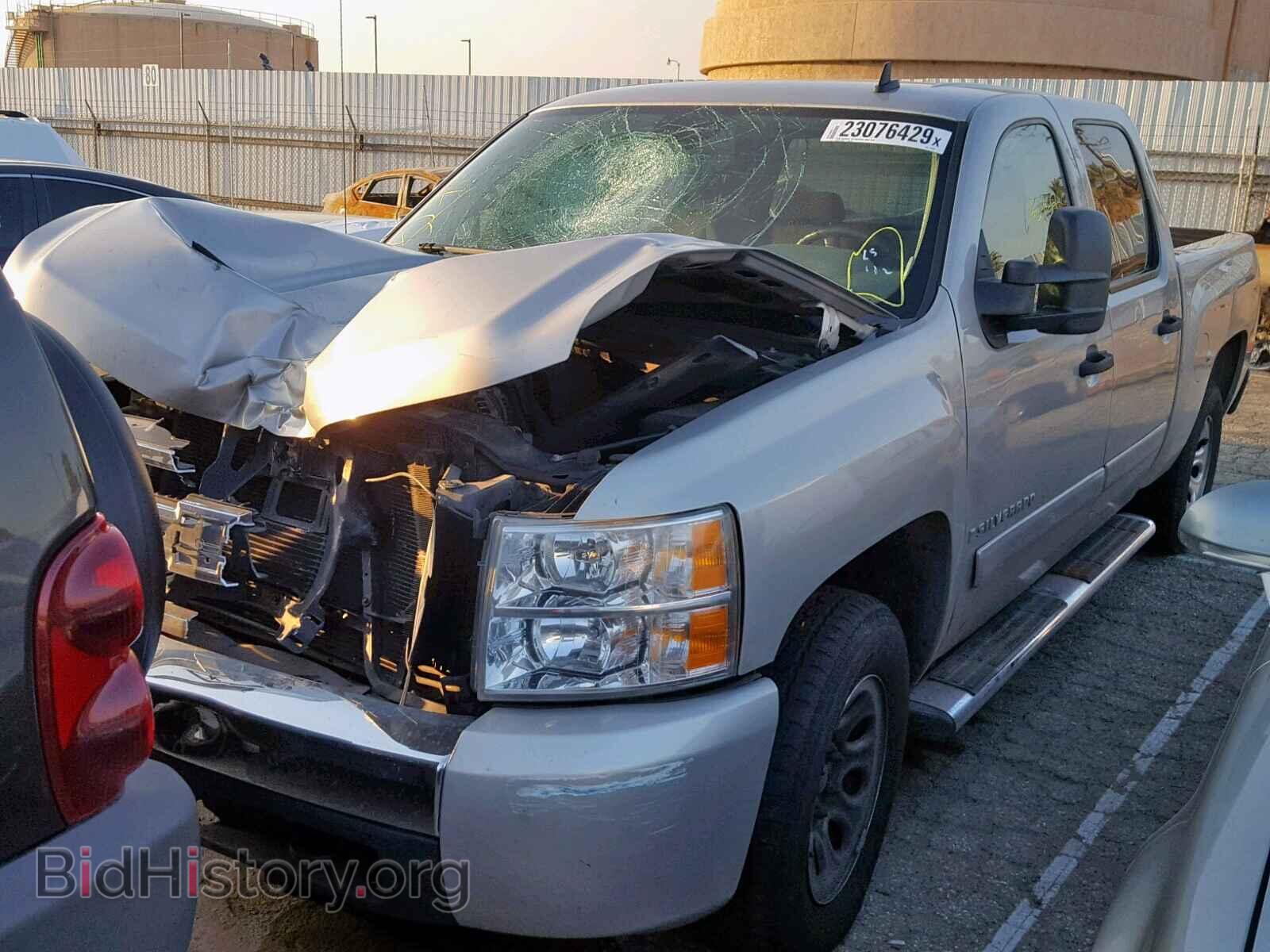 2007 CHEVROLET SILVERADO - VIN: 2GCEK13C271705666 - Photo 2