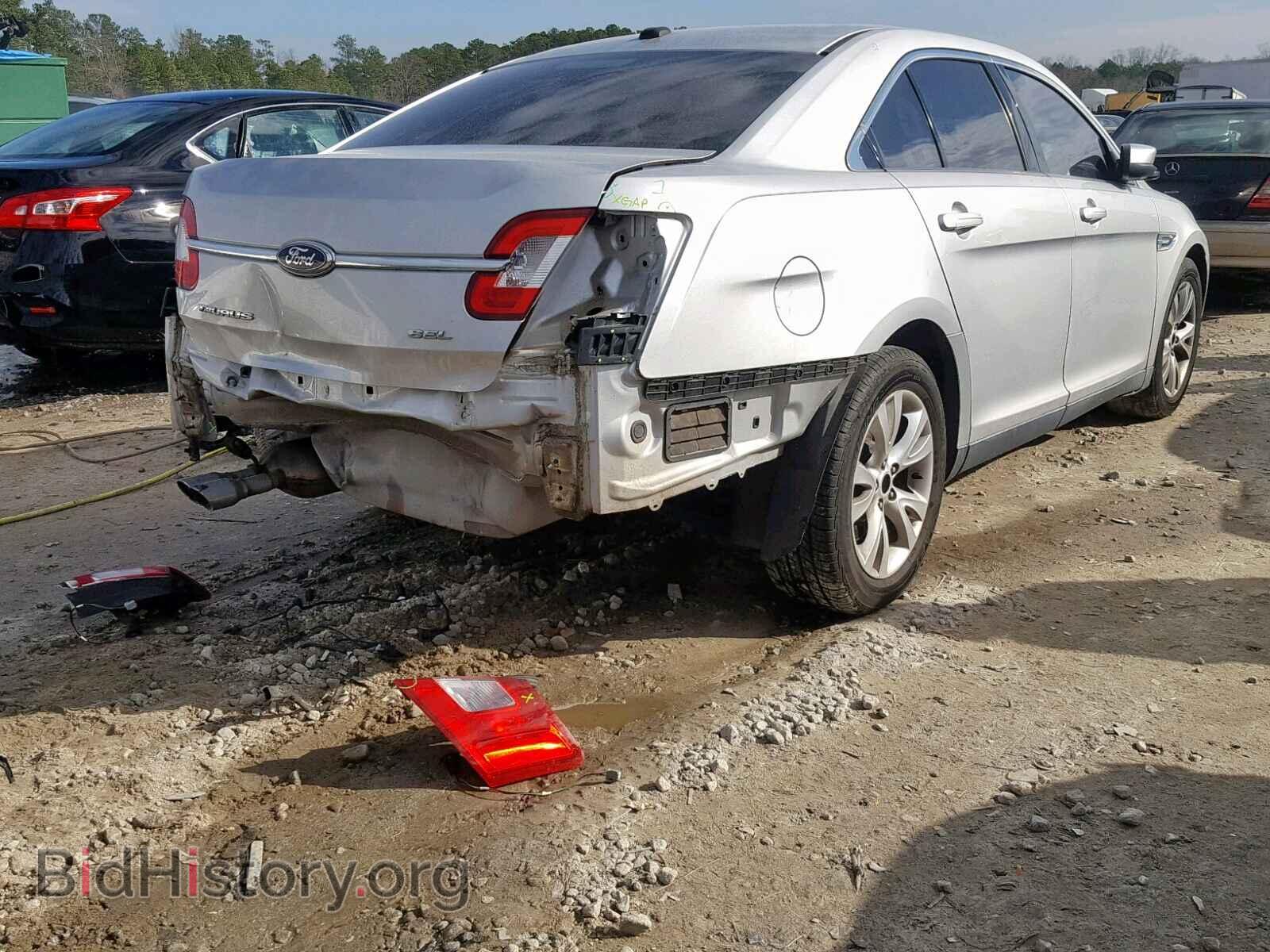 2011 FORD TAURUS - VIN: 1FAHP2EW6BG117721 - Фото 4