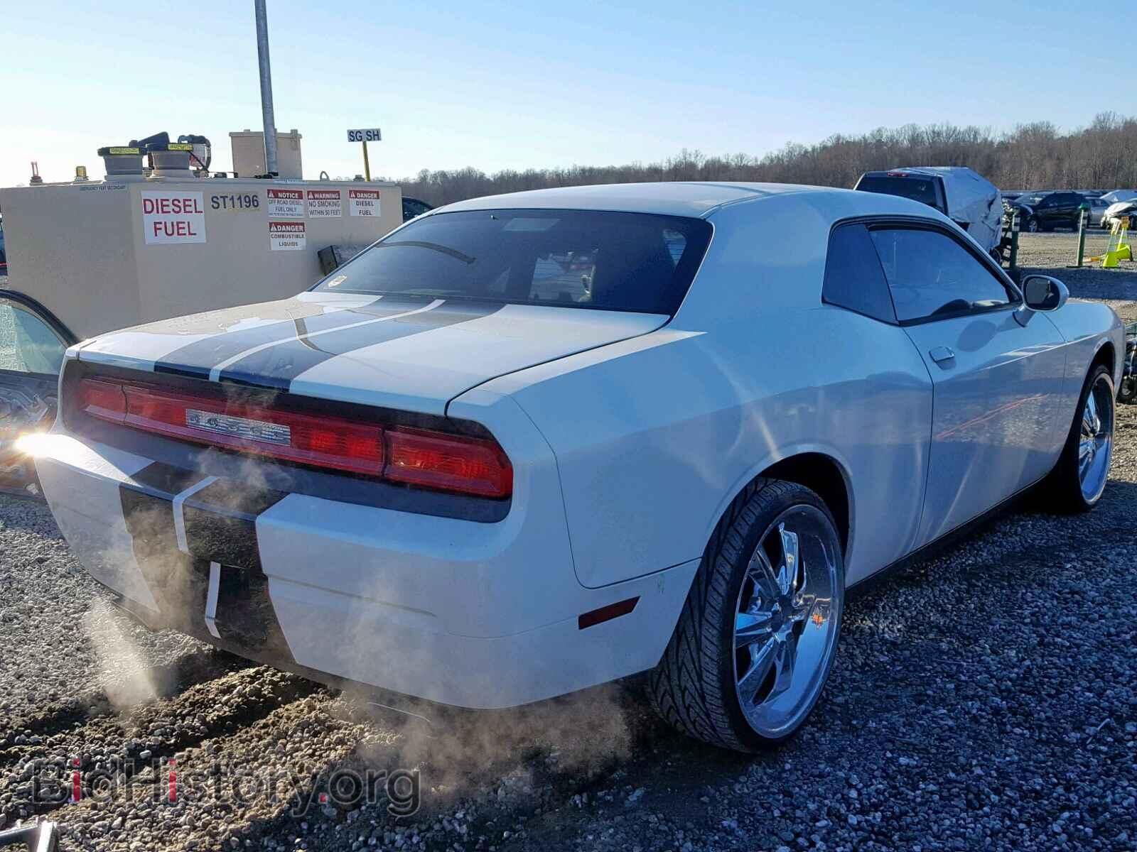 2011 DODGE CHALLENGER - VIN: 2B3CJ4DG5BH532045 - Фото 4